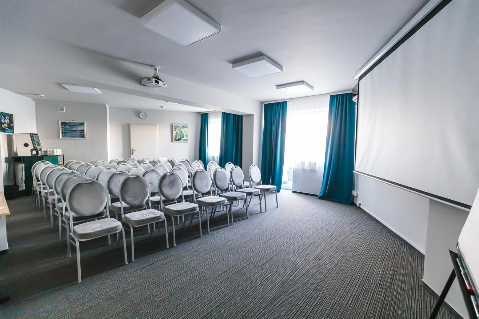 Hotel Akwawit Лешно Экстерьер фото