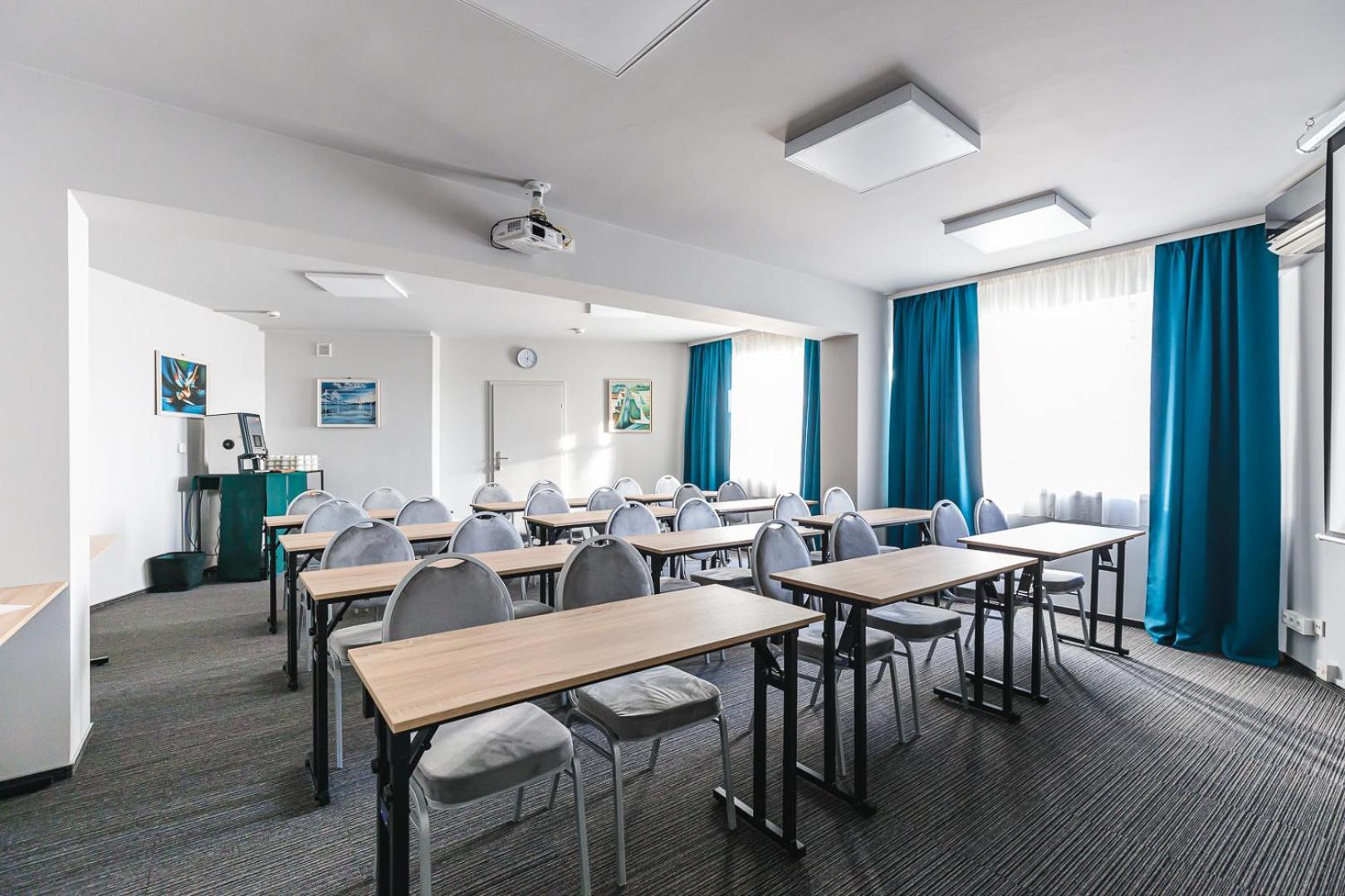 Hotel Akwawit Лешно Экстерьер фото