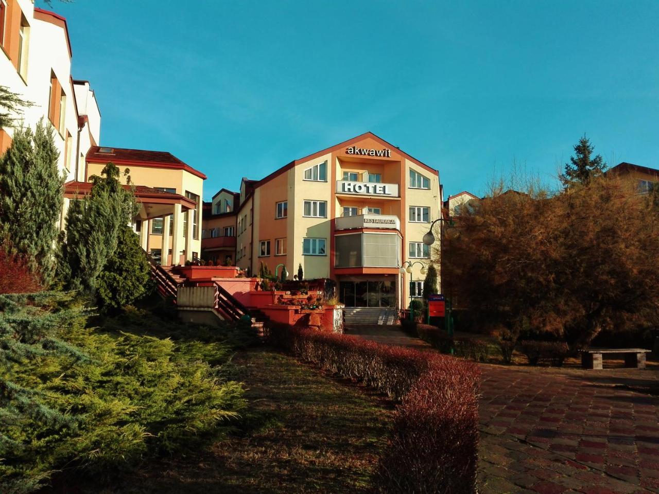 Hotel Akwawit Лешно Экстерьер фото
